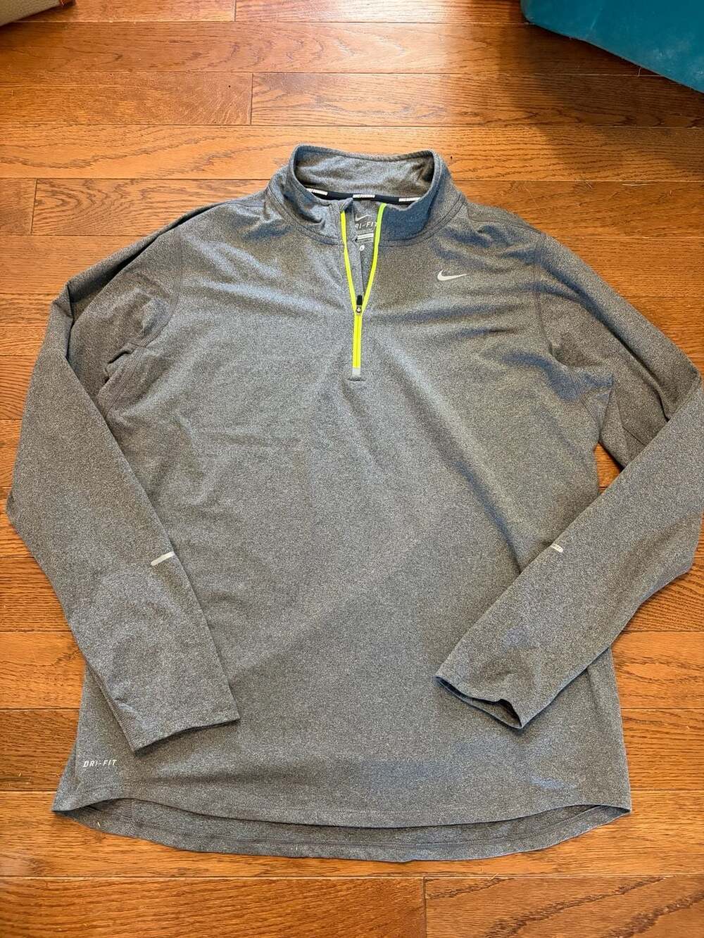 Nike Dri-FIT Men's Gray Half Zip Long Sleeve Athletic Running Pullover Top